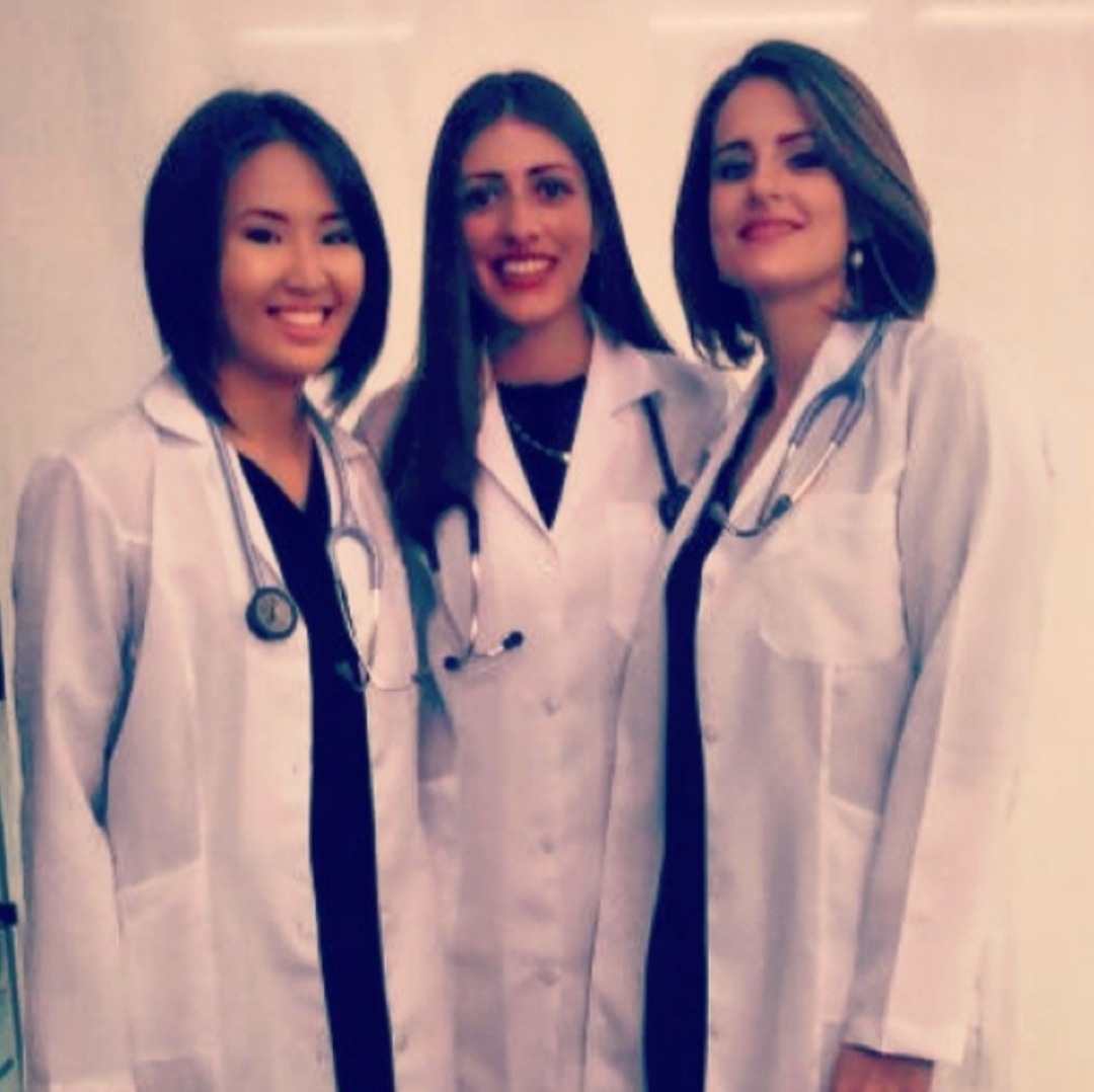 Dra. Eloá com colegas